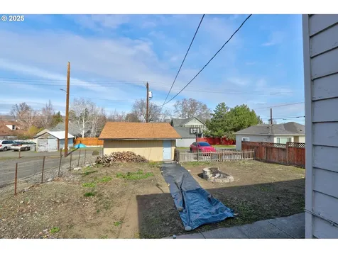 325 E 11th Street The Dalles OR 97058