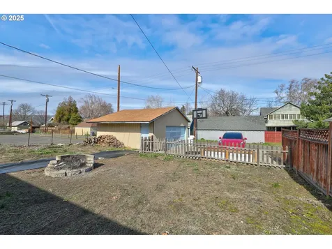 325 E 11th Street The Dalles OR 97058