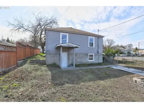 325 E 11th Street The Dalles OR 97058