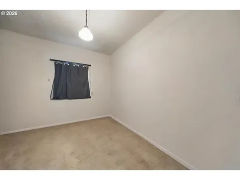 740 S 6th Street Cottage Grove OR 97424