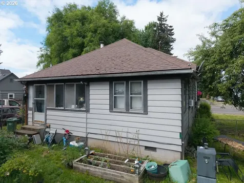 740 S 6th Street Cottage Grove OR 97424