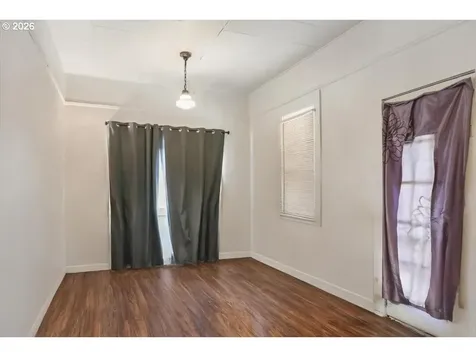 740 S 6th Street Cottage Grove OR 97424