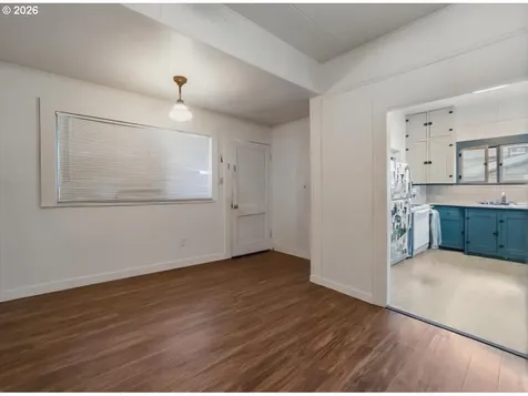 740 S 6th Street Cottage Grove OR 97424