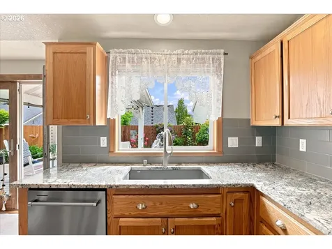 504 N Lark Drive Ridgefield WA 98642