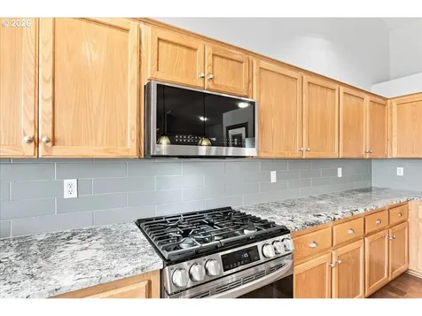 504 N Lark Drive Ridgefield WA 98642