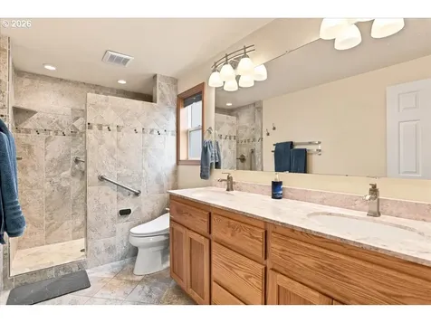 504 N Lark Drive Ridgefield WA 98642