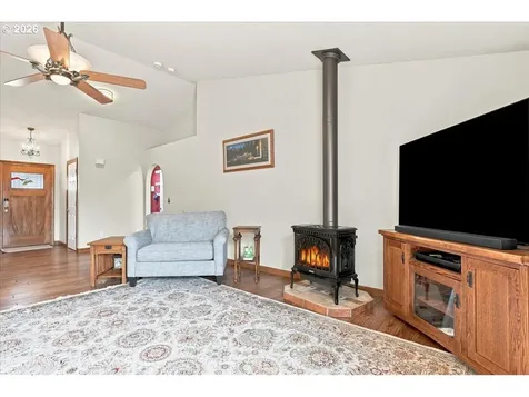 504 N Lark Drive Ridgefield WA 98642