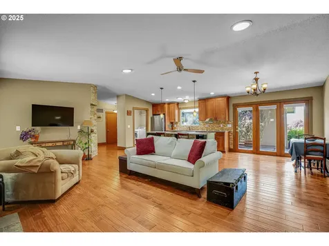 180 NW 107th Avenue Portland OR 97229