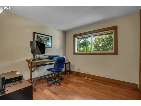 180 NW 107th Avenue Portland OR 97229