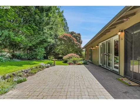 180 NW 107th Avenue Portland OR 97229
