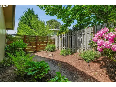 180 NW 107th Avenue Portland OR 97229