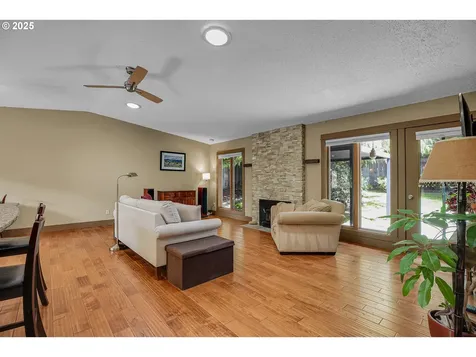 180 NW 107th Avenue Portland OR 97229
