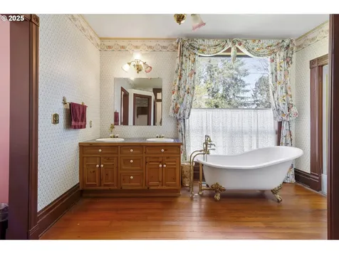 4403 NE 290th Street La Center WA 98629