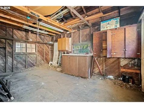 12020 NE San Rafael Street Portland OR 97220
