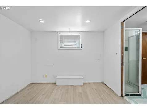 12020 NE San Rafael Street Portland OR 97220