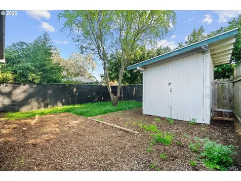 12020 NE San Rafael Street Portland OR 97220