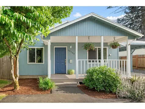 11144 NE Knott Street Portland OR 97220