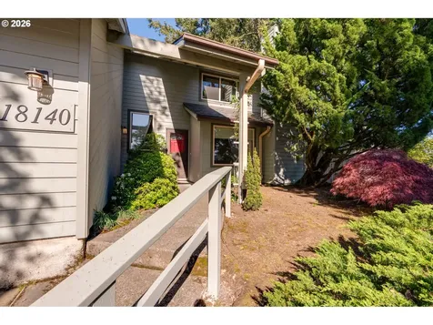 18140 Stonewood Drive Gladstone OR 97027