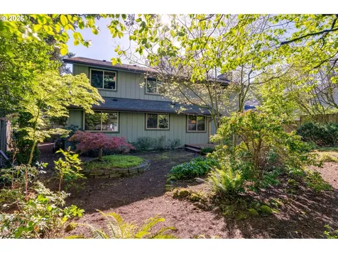 18140 Stonewood Drive Gladstone OR 97027