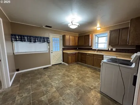 2639 7th Street Baker City OR 97814