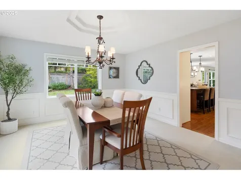 14135 Edenberry Drive Lake Oswego OR 97035