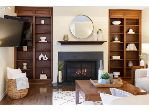 14135 Edenberry Drive Lake Oswego OR 97035
