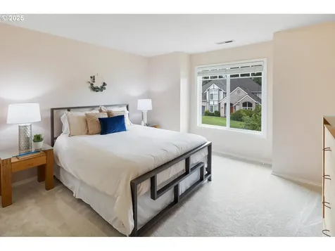 14135 Edenberry Drive Lake Oswego OR 97035