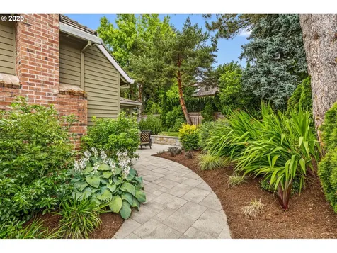 14135 Edenberry Drive Lake Oswego OR 97035