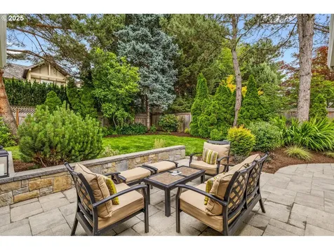 14135 Edenberry Drive Lake Oswego OR 97035