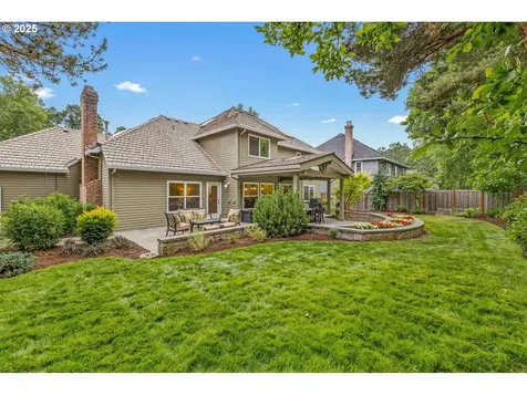 14135 Edenberry Drive Lake Oswego OR 97035