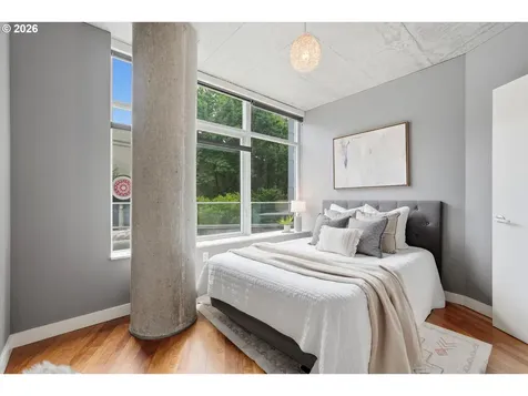 1926 W Burnside Street Portland OR 97209