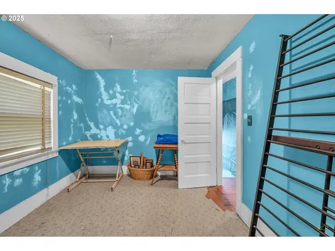 3516 SE Division Street Portland OR 97202