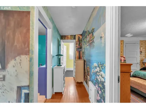 3516 SE Division Street Portland OR 97202