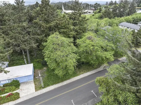 NW 22nd Street Lincoln City OR 97367