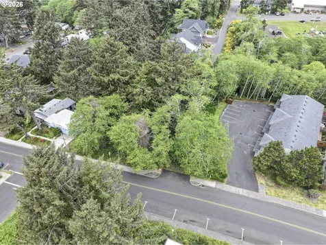 NW 22nd Street Lincoln City OR 97367