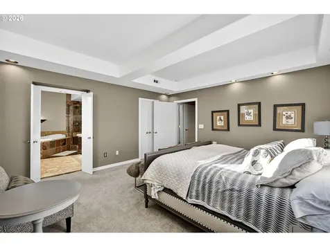 6736 SW Hamilton Court Portland OR 97225