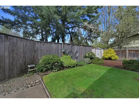 2480 Chuckanut Street Eugene OR 97408