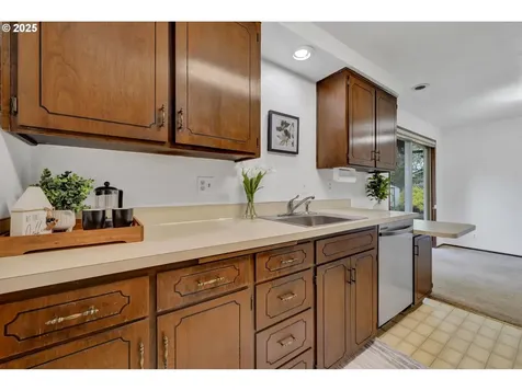 2480 Chuckanut Street Eugene OR 97408
