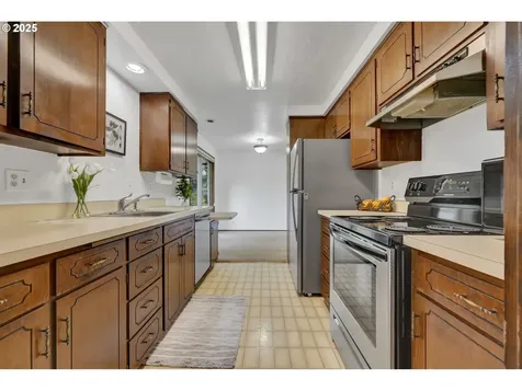 2480 Chuckanut Street Eugene OR 97408