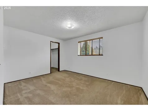 2480 Chuckanut Street Eugene OR 97408