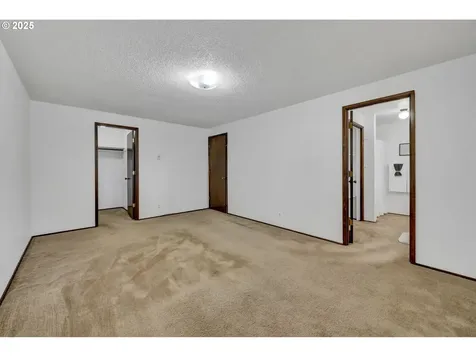 2480 Chuckanut Street Eugene OR 97408