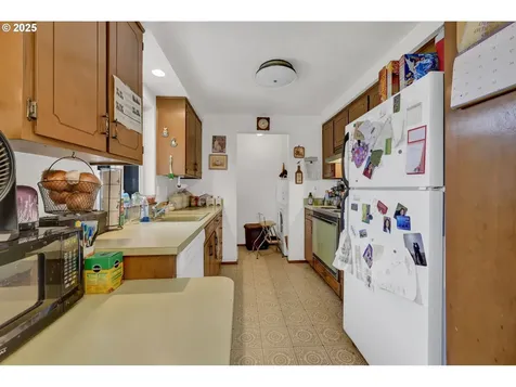 2480 Chuckanut Street Eugene OR 97408