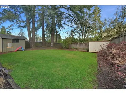 2480 Chuckanut Street Eugene OR 97408