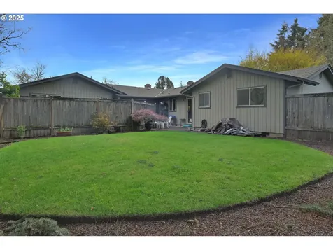 2480 Chuckanut Street Eugene OR 97408