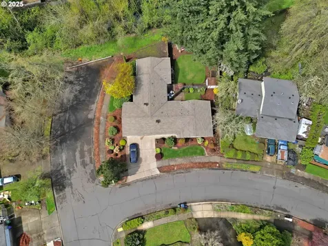 2480 Chuckanut Street Eugene OR 97408