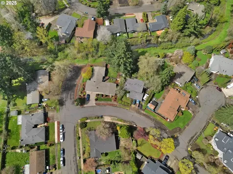 2480 Chuckanut Street Eugene OR 97408