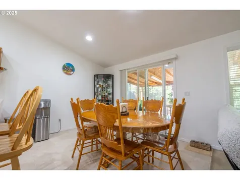 2803 Revere Street Woodburn OR 97071