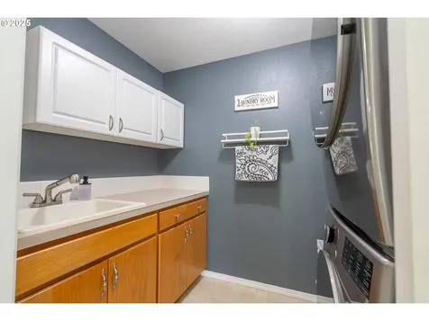 2803 Revere Street Woodburn OR 97071