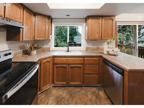 8607 NW 4th Avenue Vancouver WA 98665