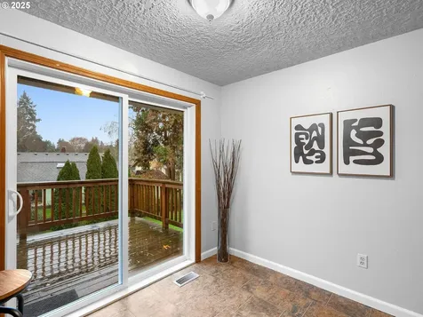 8607 NW 4th Avenue Vancouver WA 98665